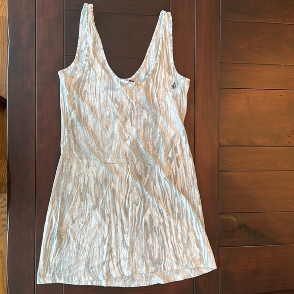 Volcom Tunic Length Tank / Mini Dress - Picture 2 of 7